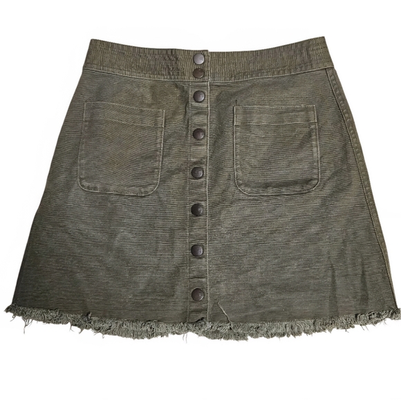 Madewell Raw Hem A-line Button Front Denim Mini Skirt in Kale Olive Green size 4 - Picture 2 of 8
